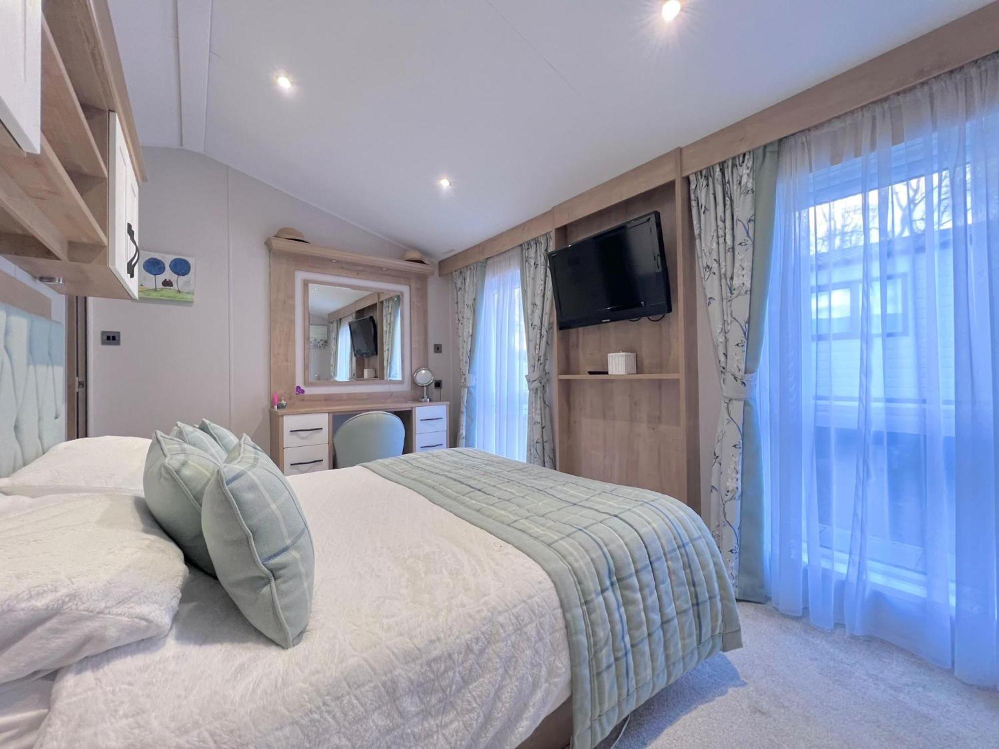Lakeside Dorchester Lodge - Hot Tub With Fishing Peg Tattershall Εξωτερικό φωτογραφία