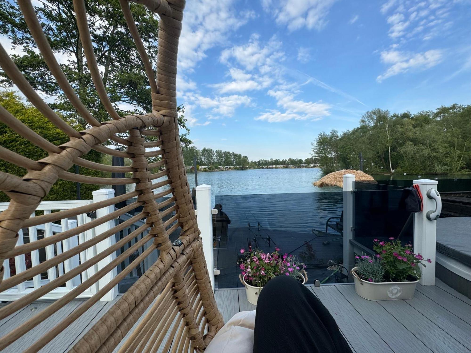 Lakeside Dorchester Lodge - Hot Tub With Fishing Peg Tattershall Εξωτερικό φωτογραφία