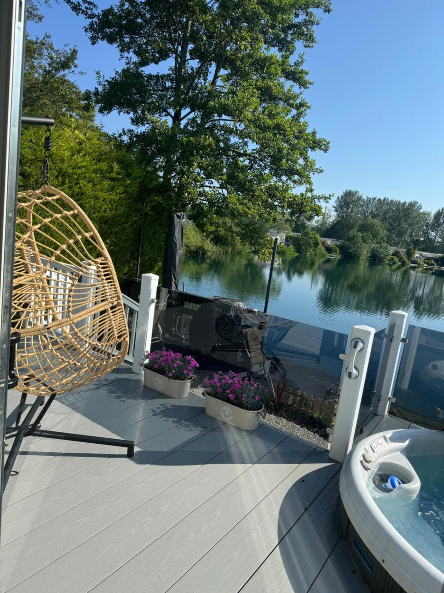 Lakeside Dorchester Lodge - Hot Tub With Fishing Peg Tattershall Εξωτερικό φωτογραφία