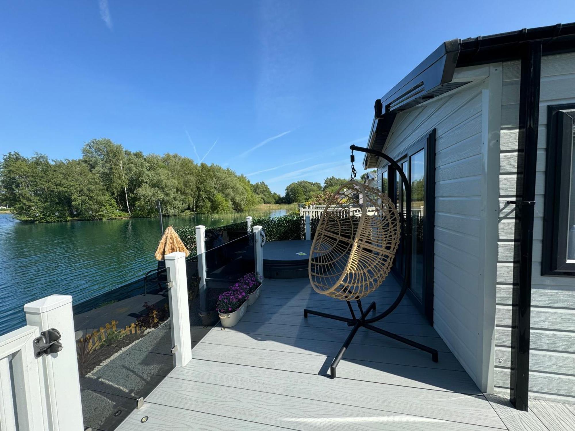 Lakeside Dorchester Lodge - Hot Tub With Fishing Peg Tattershall Εξωτερικό φωτογραφία